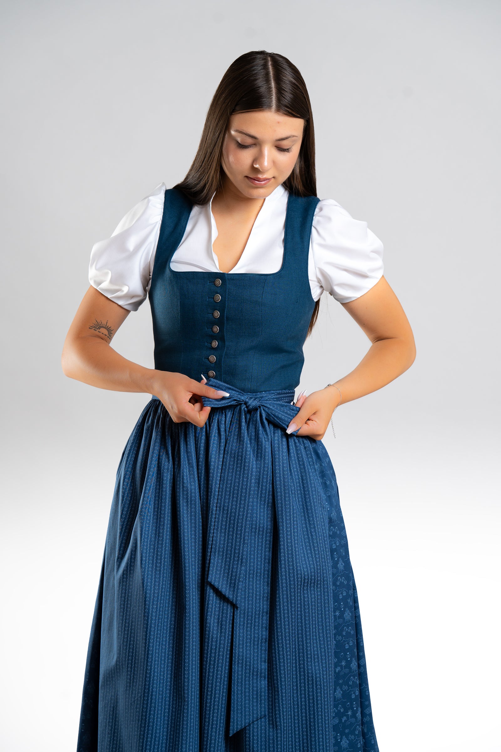 Dirndl Schlossberg in Rauchblau