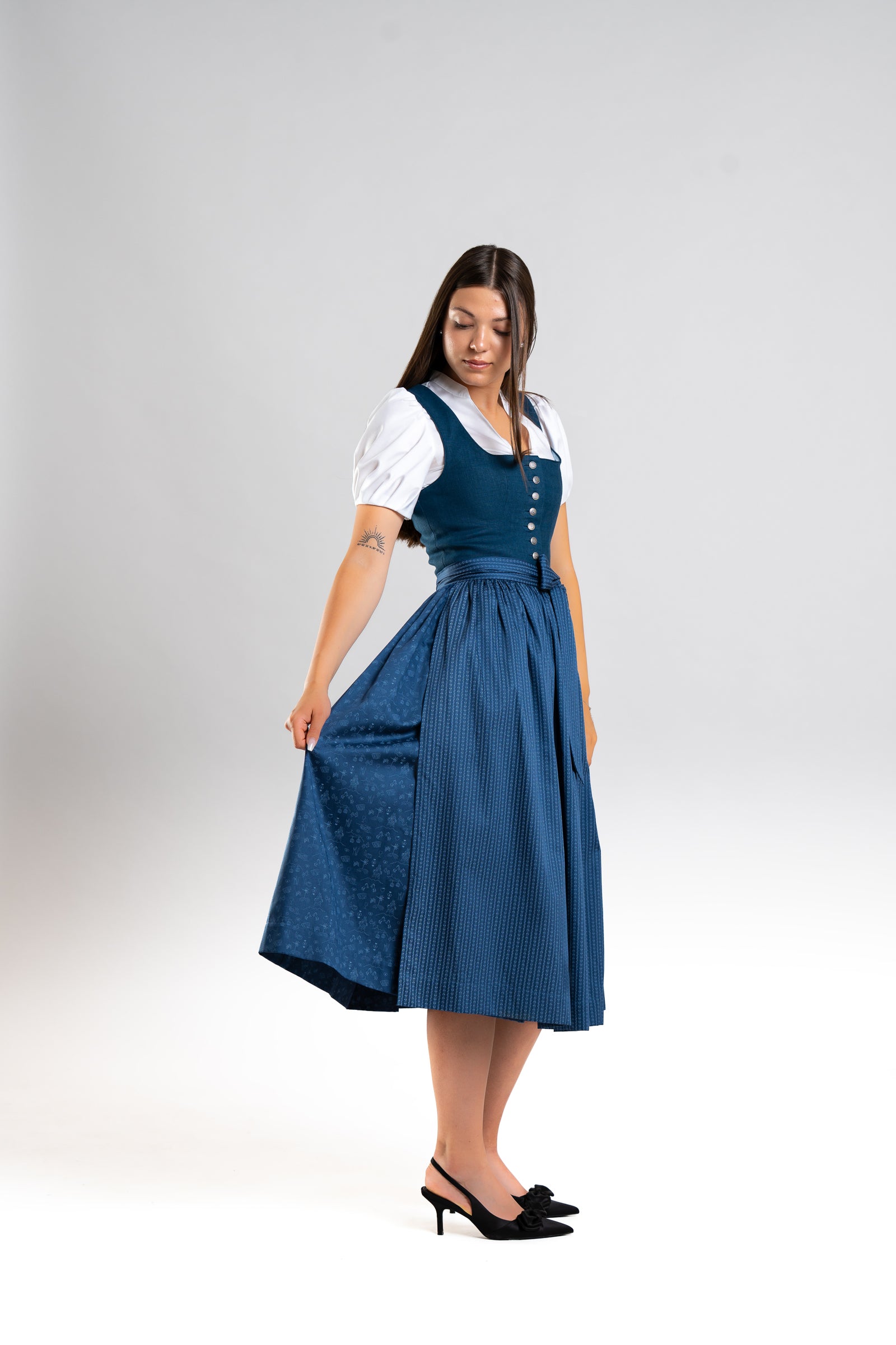 Dirndl Schlossberg in Rauchblau
