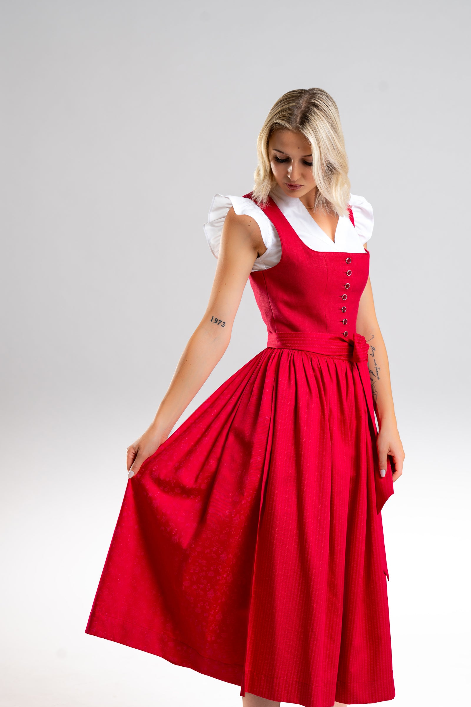 Dirndl Apfelland in Himbeerpink