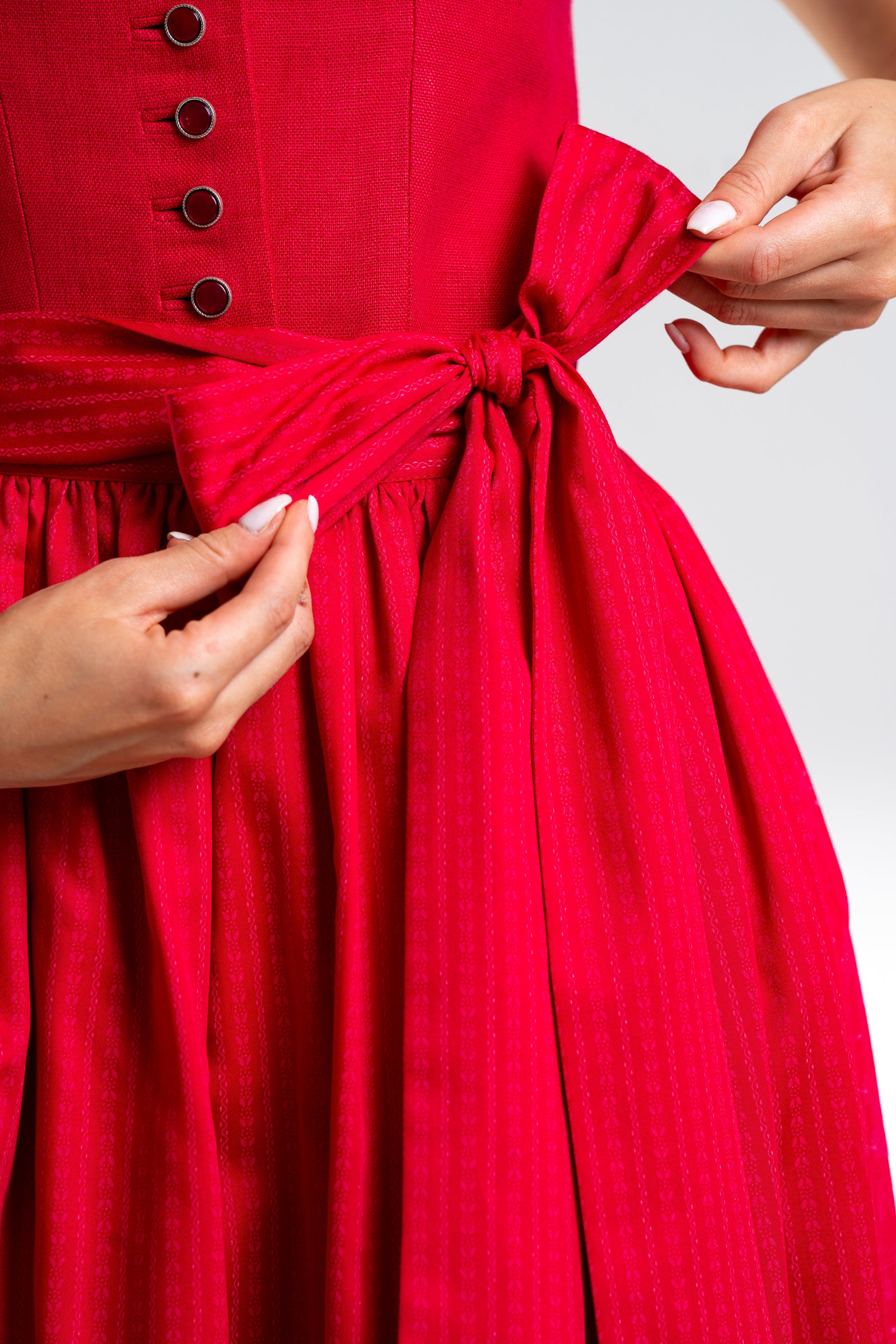 Dirndl Apfelland in Himbeerpink